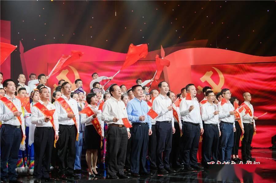 济南市红十字会到平安街道开展“新春送温暖 博爱涌泉城”走访慰问活动